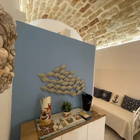 Casa Vacanze Nautilus * تيراسيني
